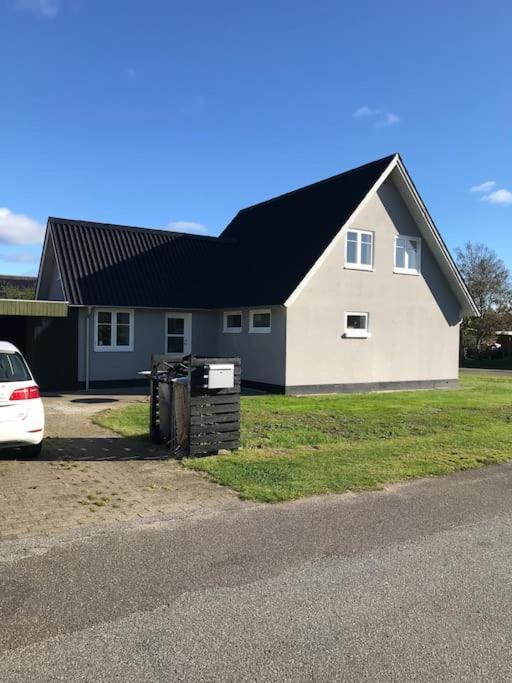 Hyggeligt Byhus Taet Ved Skov Og Togstation Ольбек Экстерьер фото